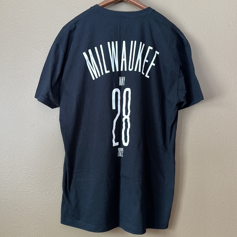 Eric Church tee; size XL - Picture 3 of 7